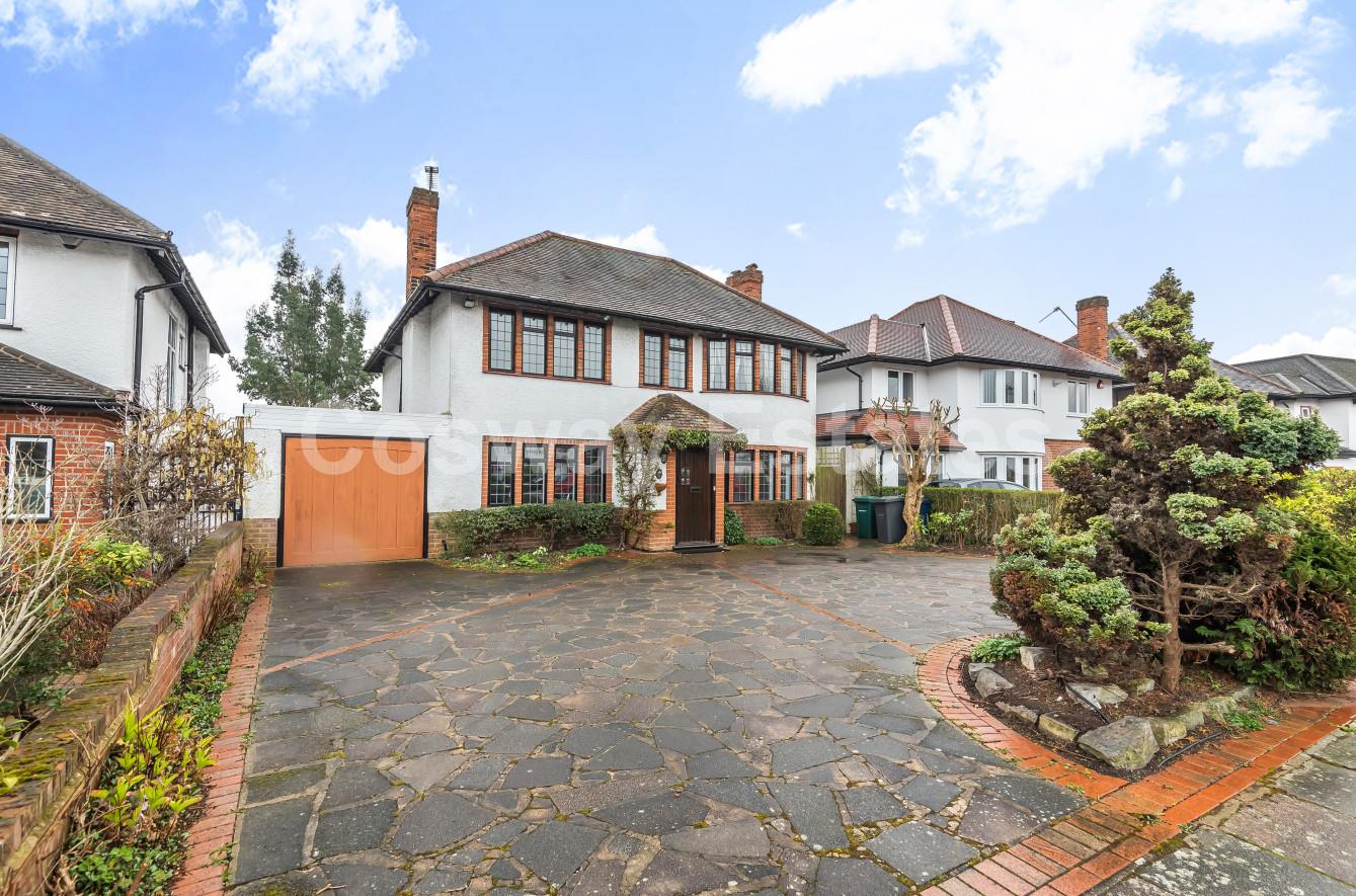 Elmgate Gardens, Edgware